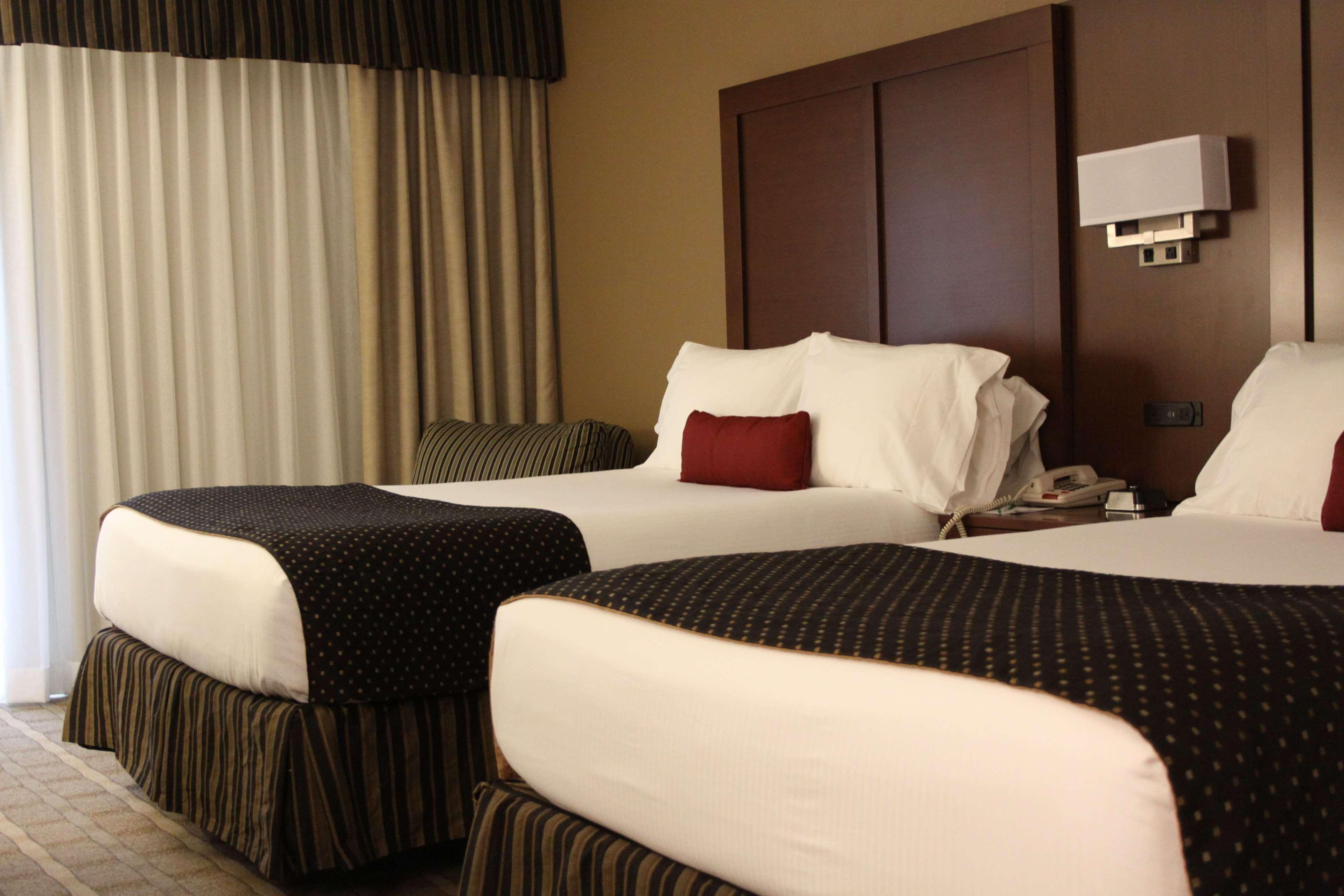 Wyndham Garden Warsaw Hotel Buitenkant foto